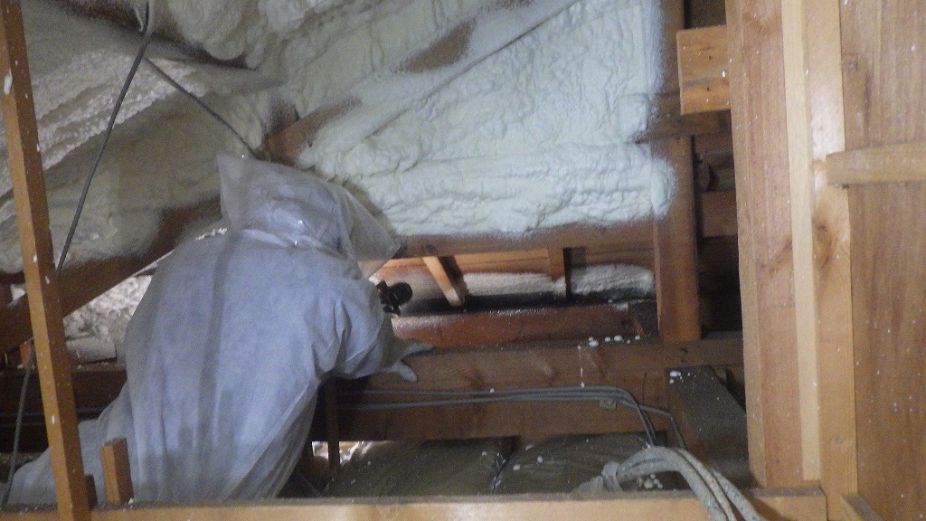 吹付断熱アクアフォーム