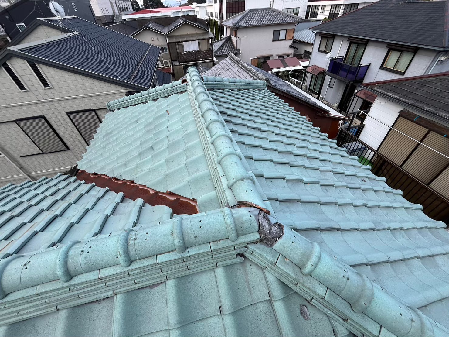 漆喰鬼瓦落下 (3)