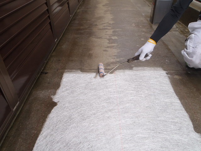 ガラスマット貼り