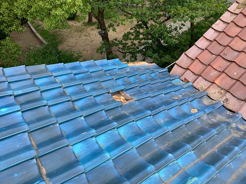 瓦屋根破損