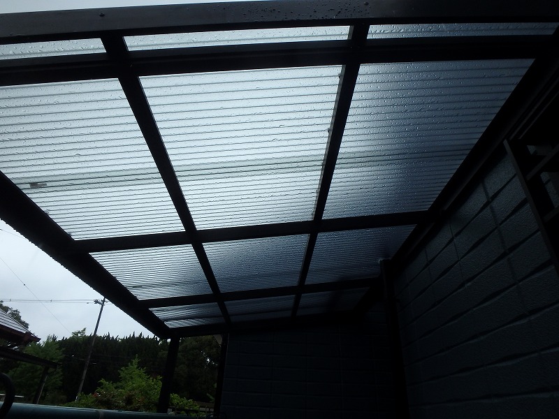 ヘーベルハウス　波板交換