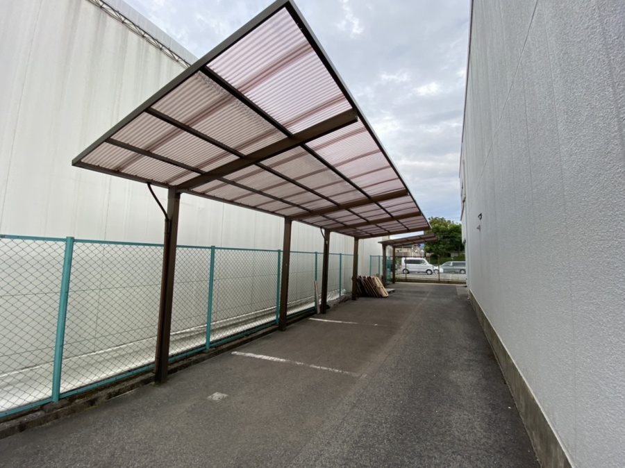 ポリカーボネートのパネル