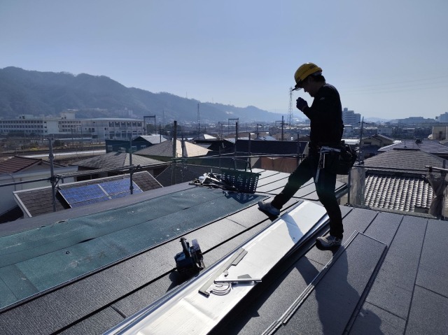 丸ノコでカット