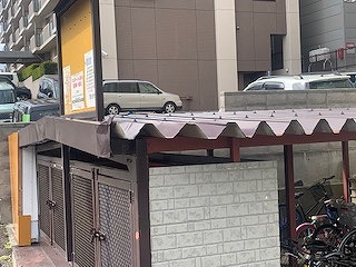 ゴミ庫屋根
