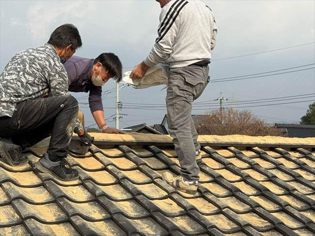 棟瓦の撤去