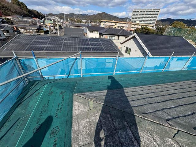 ルーフィング（防水紙）の敷設