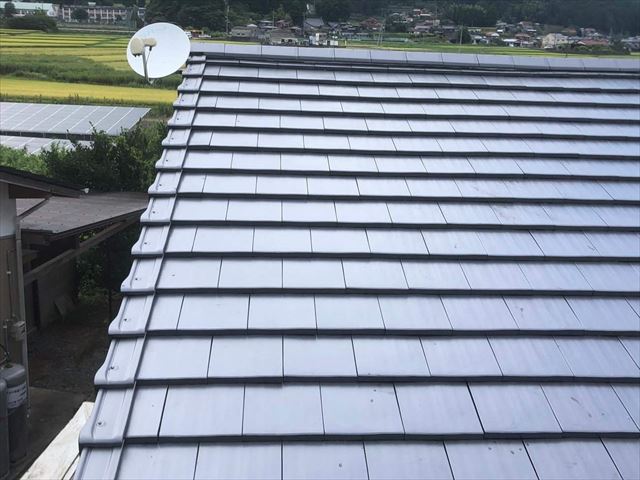 防災瓦に葺き替えた屋根