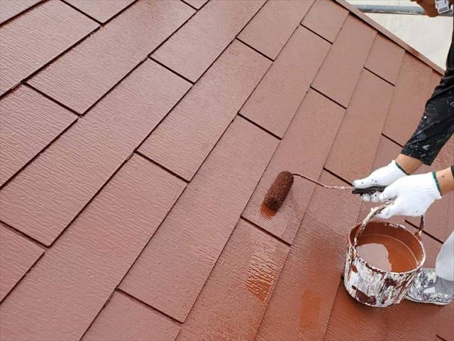 スレート屋根の上塗り