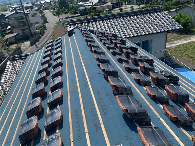 瓦屋根の施工