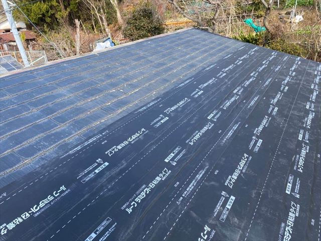 ルーフィング（防水紙）の敷設