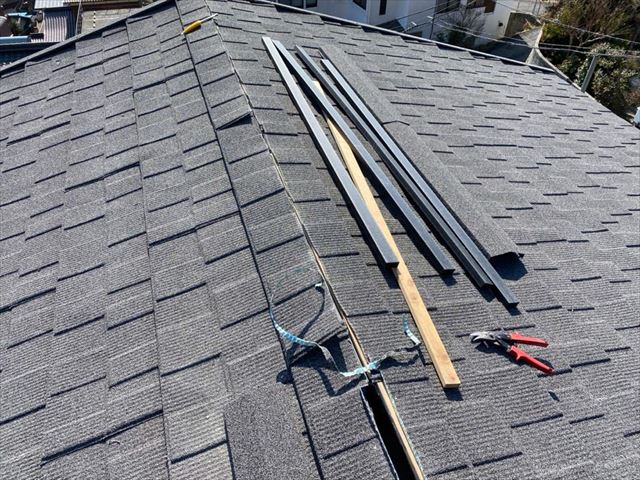 棟板金の取り付け