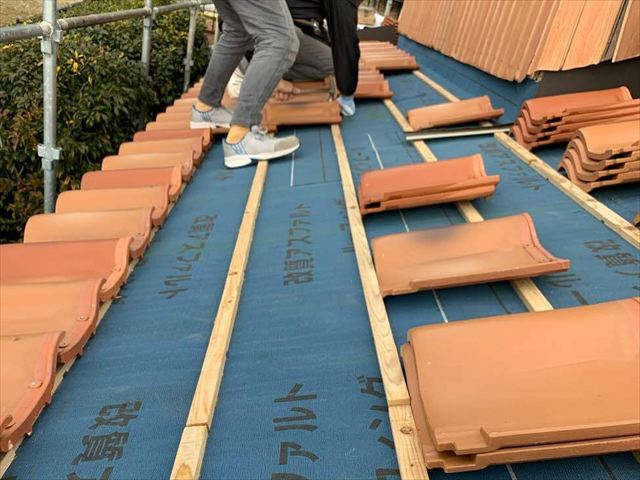 新しい屋根材の施工｜ニューセラECO 石州防災S形瓦