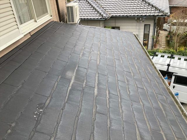 色褪せたスレート屋根