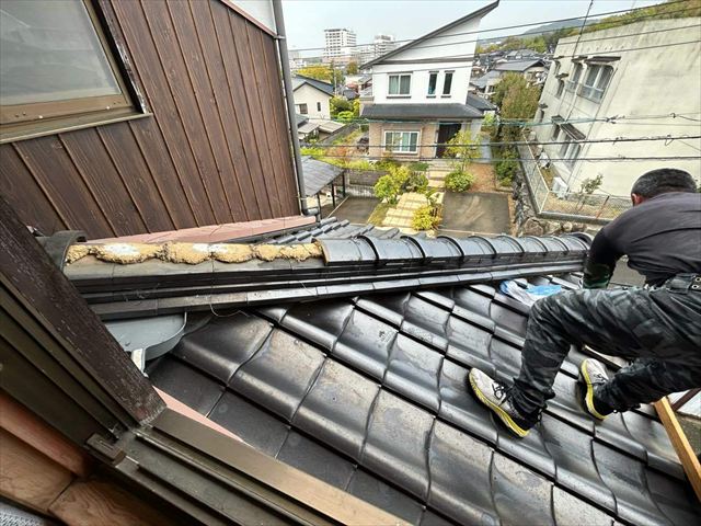 棟瓦の撤去