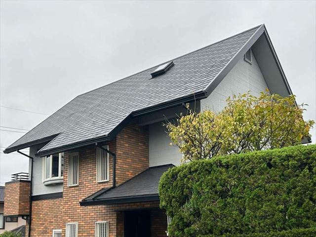 屋根塗装、外壁塗装の施工後の様子