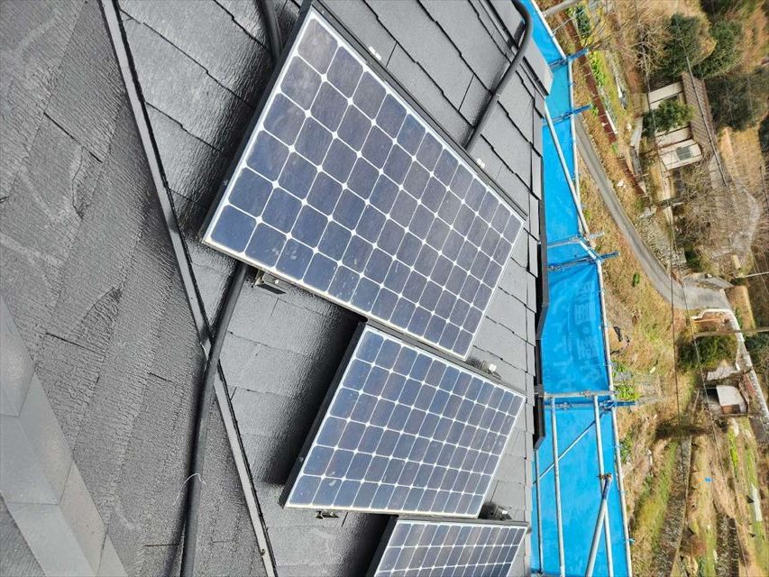 中塗りをした屋根