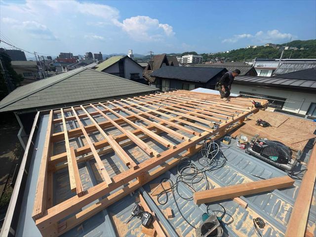 屋根の下地組み
