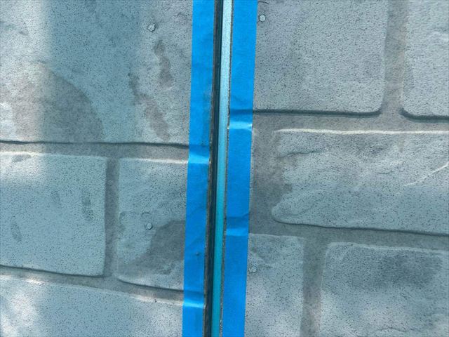 既存のシーリングの撤去