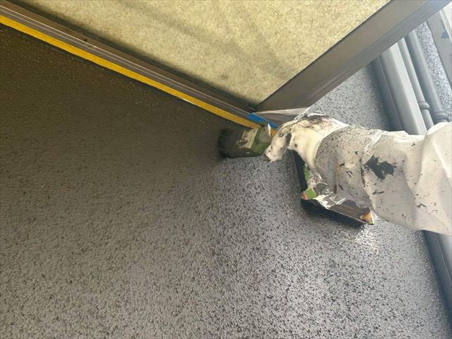 ハケで外壁塗装