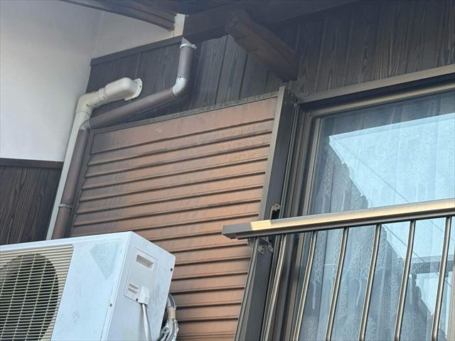 つなぎ直した雨樋