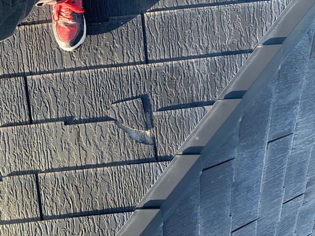 スレート屋根の欠け