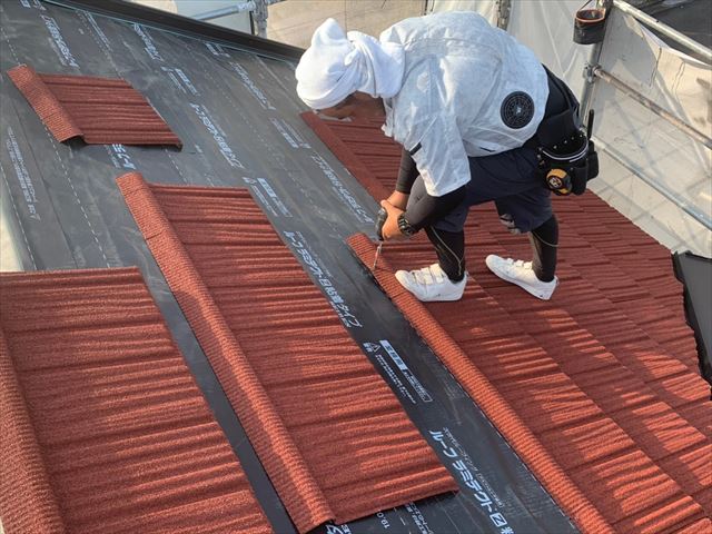 屋根材コロナの施工