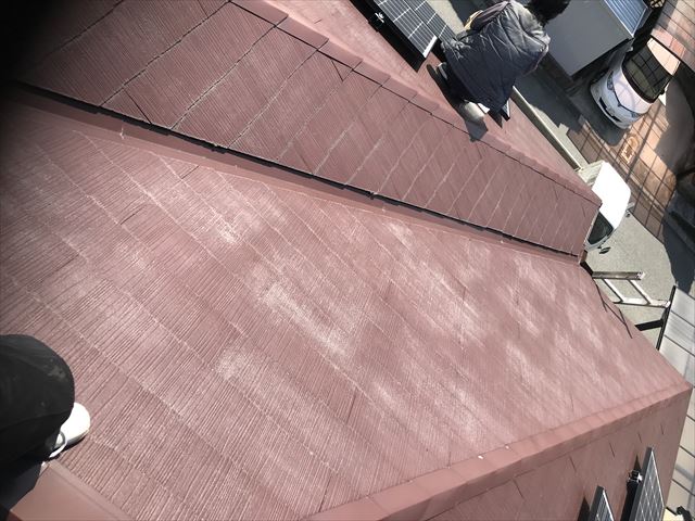 スレート屋根の色褪せ