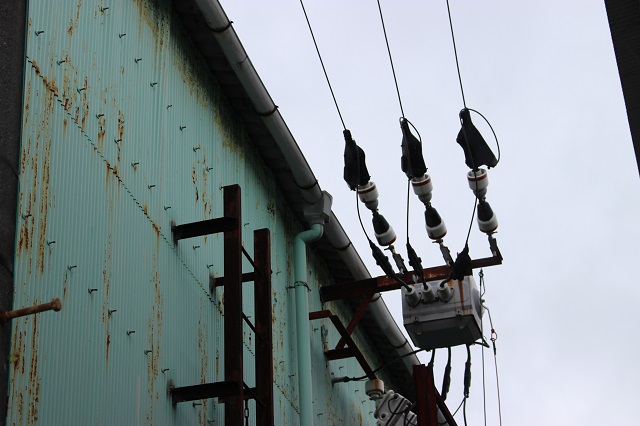 一次側高圧電線