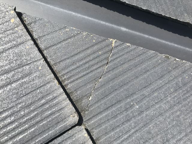 カラーベストのひび割れ