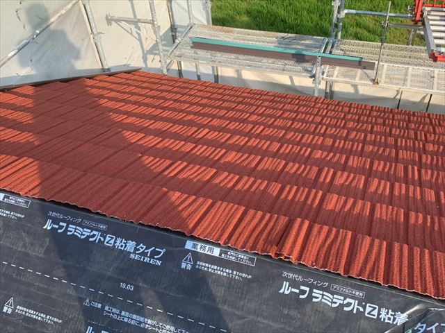 屋根材コロナの施工