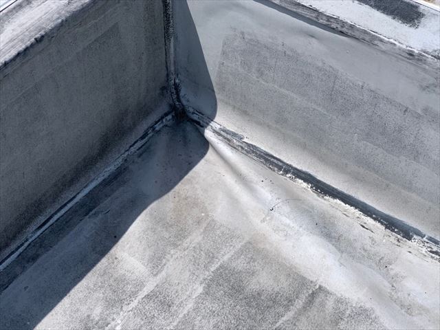 コーナー部分のシートの浮き