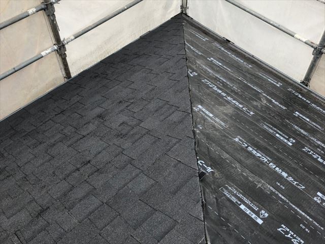 オークリッジスーパーの隅棟の施工