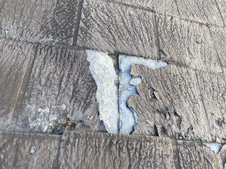 豊橋市　ニチハ　パミール　層間剥離　基材　剥き出し　塗装不可能　屋根材