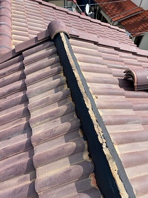 モニエル瓦しっくい詰め直し