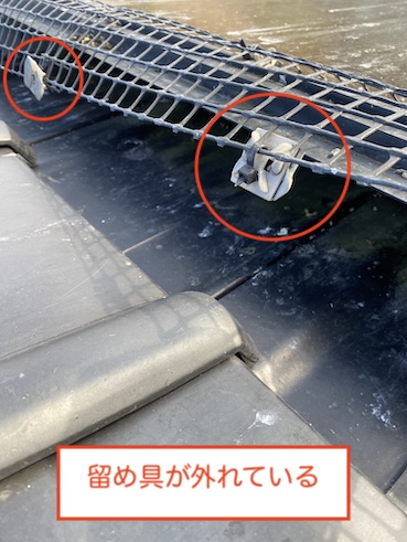 豊橋市　太陽光パネル　鳥の巣　被害　防鳥ネット　ソーラーフロンティア　施工不備