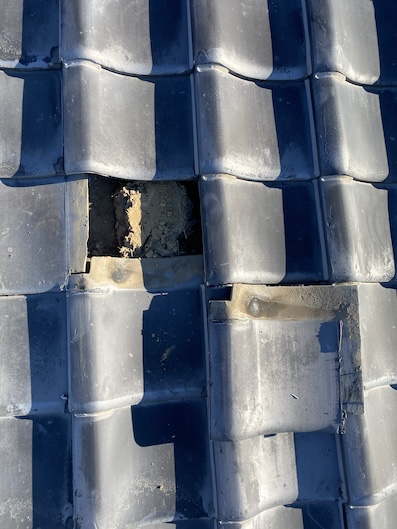 葺き土　瓦屋根　葺き替え　調査