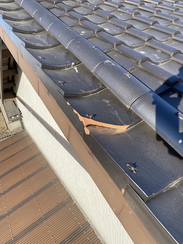 田原市　物損事故　瓦屋根　破損　修理　