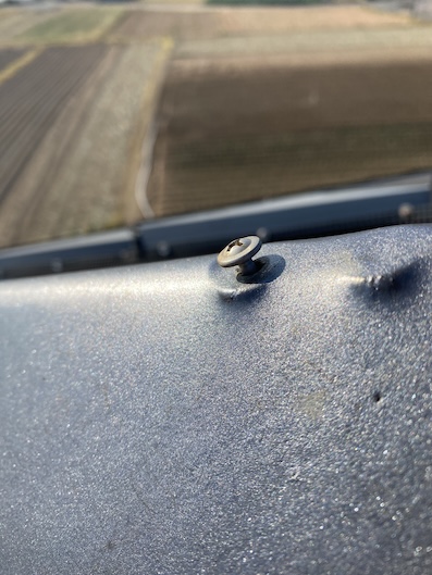 田原市　瓦屋根　棟　ビス　浮き上がり　調査　点検　専門業者　修理