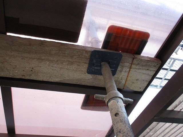 カーポート　足場