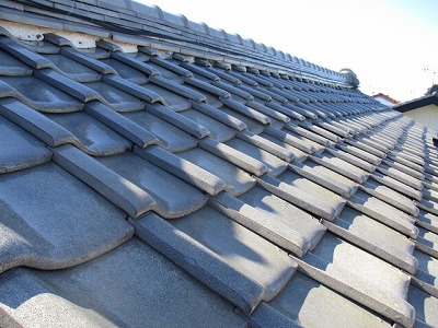 日本瓦葺き