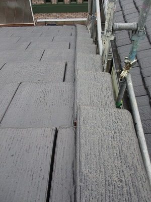 ケラバ部　半端瓦の固定