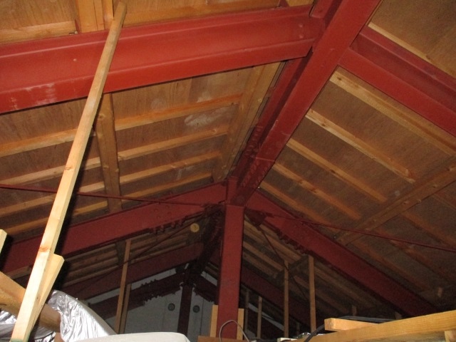 屋根裏 小屋裏 確認