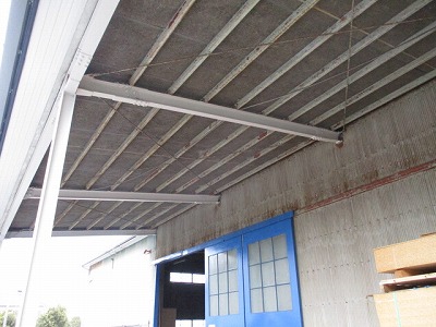 北側倉庫　庇部分②