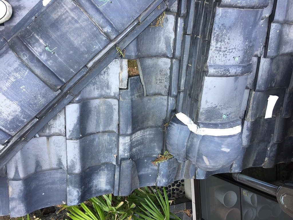 隅棟　和瓦　破損