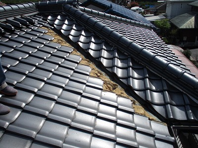 豊橋市 雨漏り 調査 原因 谷 板金 穴あき 修理