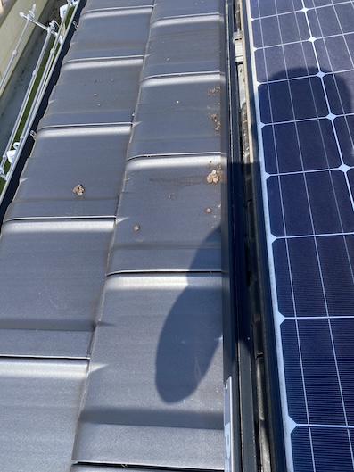 蒲郡市　太陽光パネル　フン被害　鳥の巣　防鳥対策