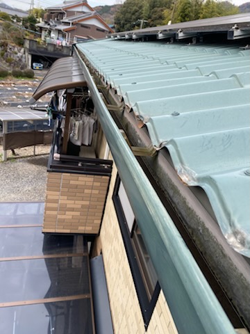 豊川市　プレーゲル　塩ビシート　剥がれ　素地　露出　メンテナンス　セキスイハイム