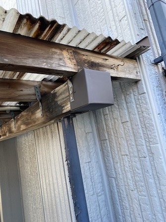 豊川市　ポリカ波板　下地修繕　小口　板金