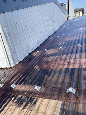 豊川市　ポリカ波板　修理　交換