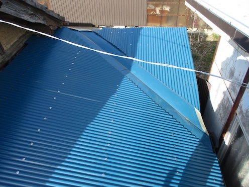トタン 波板　ガルバリウム　物置屋根